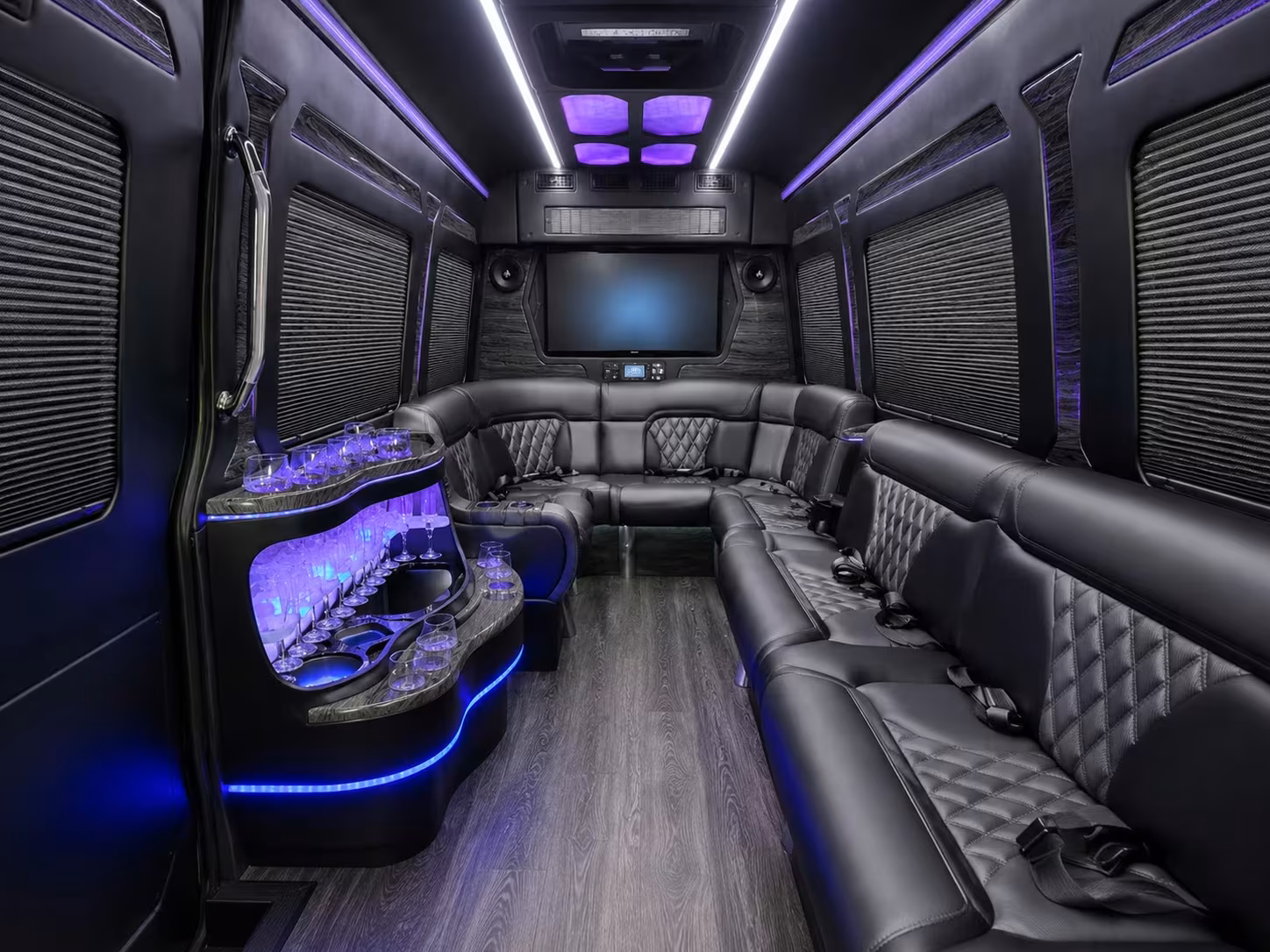 accessible bus rentals for senior ministries near mission texas